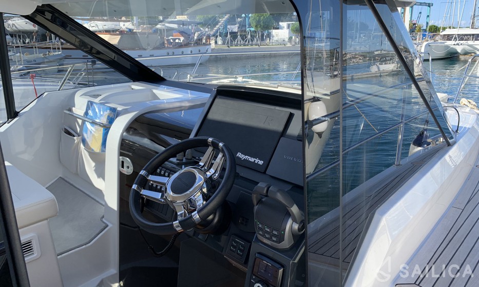 Grandezza 37CA - Yacht Charter Sailica