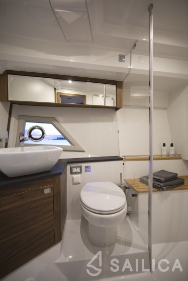 Grandezza 37CA - Yacht Charter Sailica