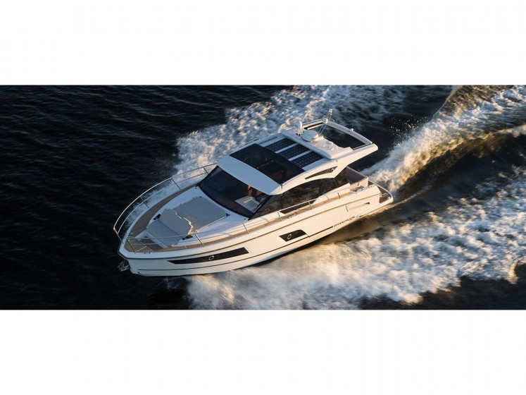 Grandezza 37CA - Yacht Charter Sailica
