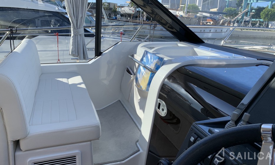 Grandezza 37CA - Yacht Charter Sailica