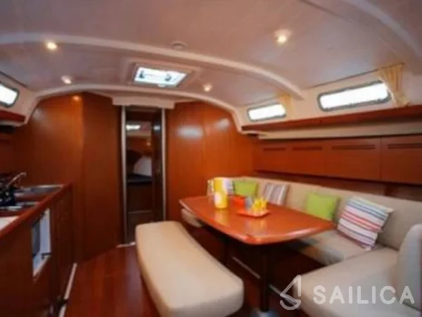 Cyclades 43.4 - Yacht Charter Sailica