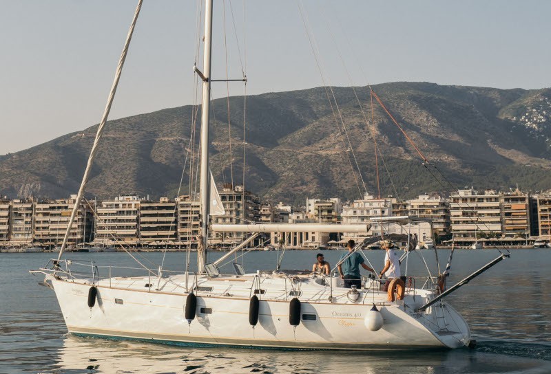 Oceanis 411 Clipper - Yacht Charter Sailica