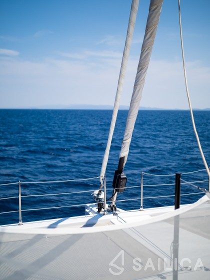 Sunreef 50 - Yacht Charter Sailica