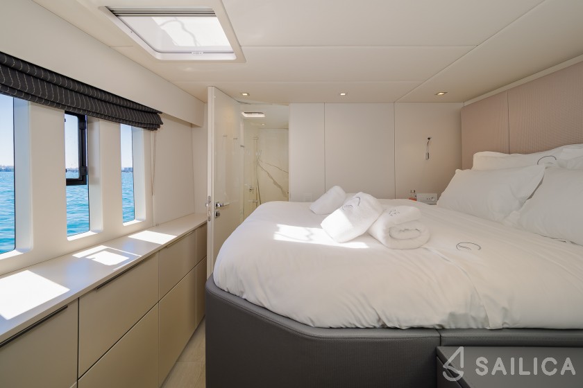 Sunreef 50 - Yacht Charter Sailica