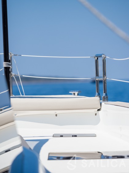 Sunreef 50 - Yacht Charter Sailica