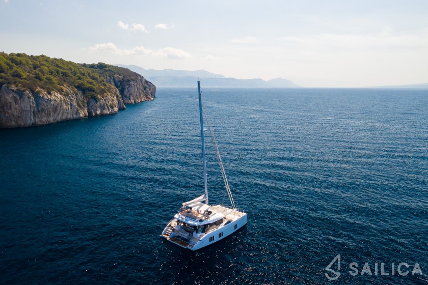 Sunreef 50 - Yacht Charter Sailica