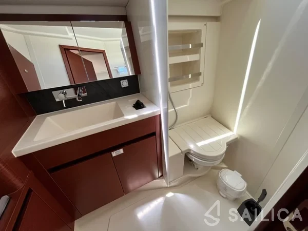 Hanse 418 - Yacht Charter Sailica
