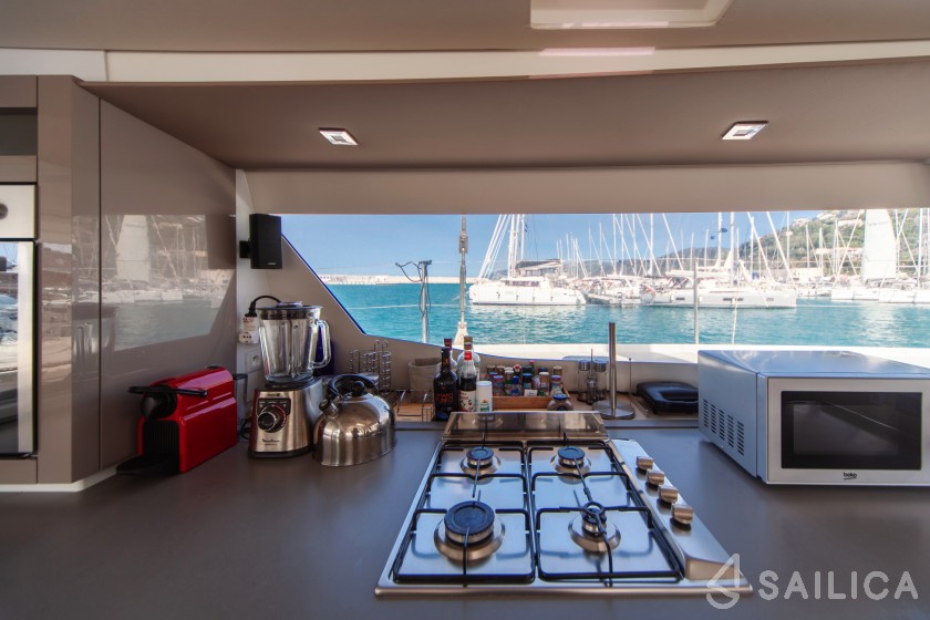 Saba 50 - Yacht Charter Sailica