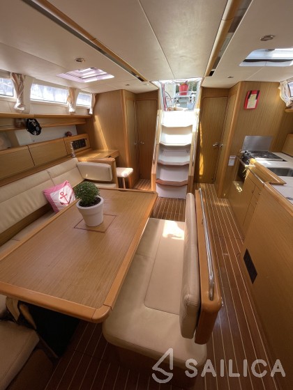 Sun Odyssey 44i - Yacht Charter Sailica