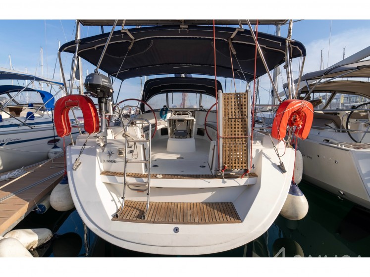 Sun Odyssey 44i - Yacht Charter Sailica