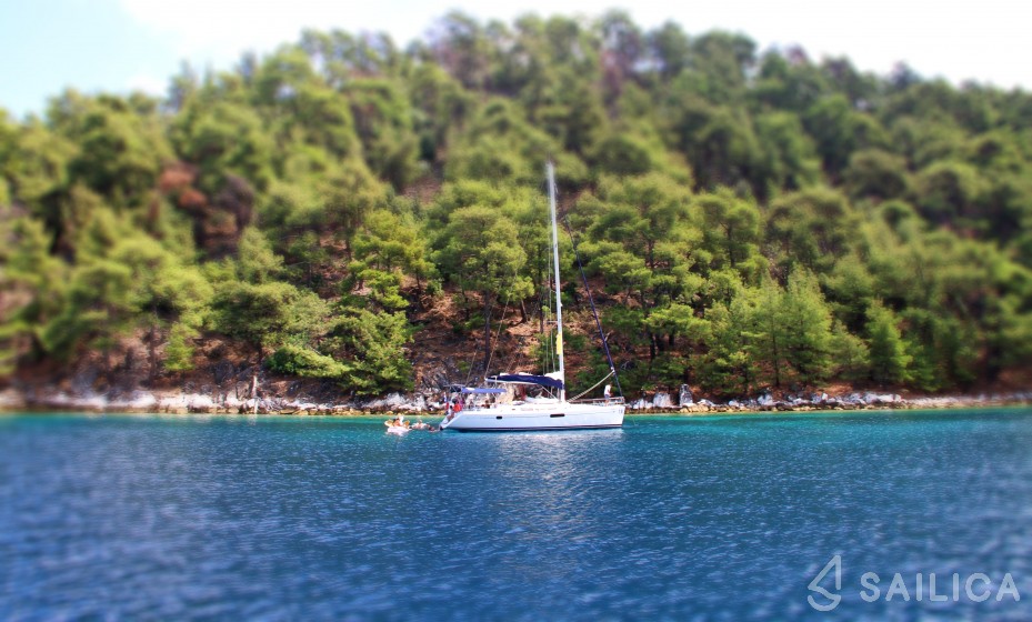Sun Odyssey 44i - Yacht Charter Sailica