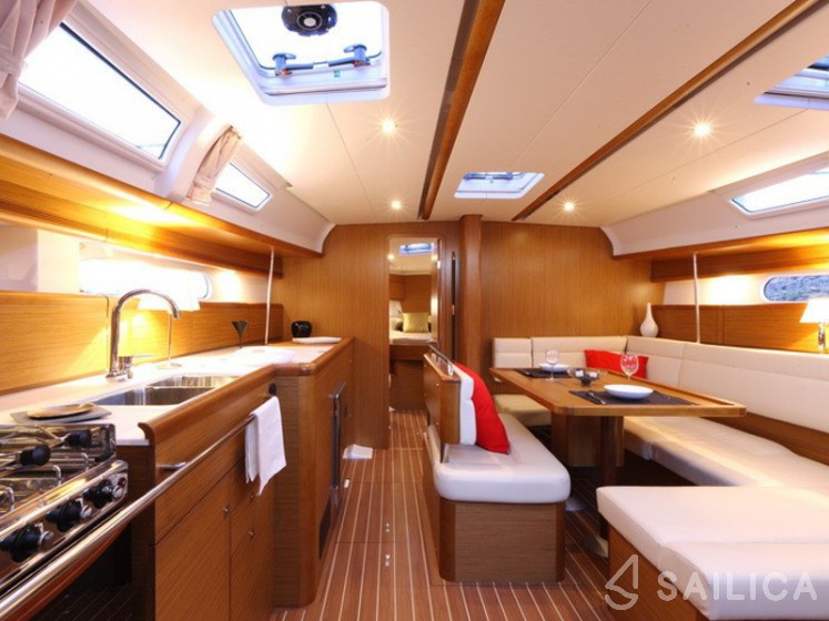 Sun Odyssey 44i - Yacht Charter Sailica