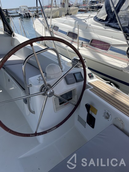 Sun Odyssey 44i - Yacht Charter Sailica