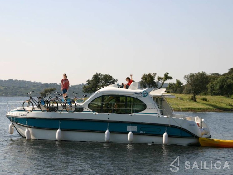 Estivale Quattro - Yacht Charter Sailica