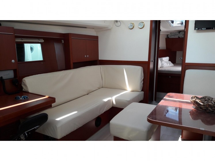 Hanse 455 - Yacht Charter Sailica