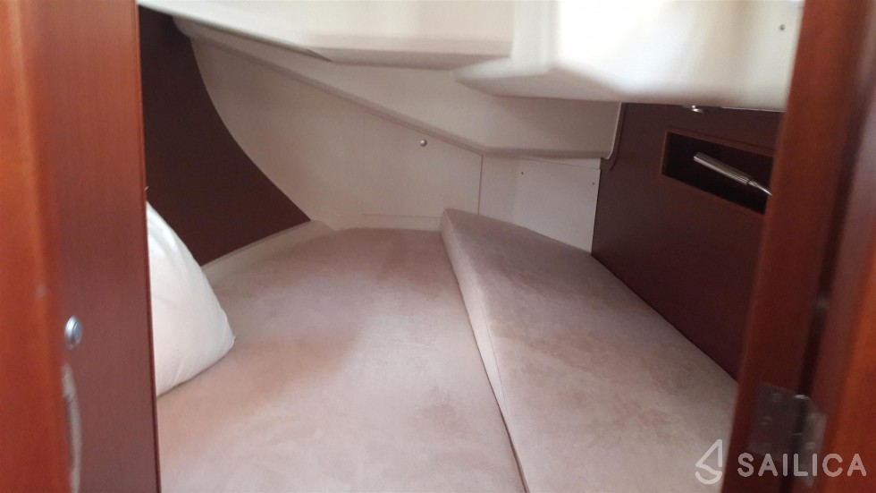 Hanse 455 - Yacht Charter Sailica