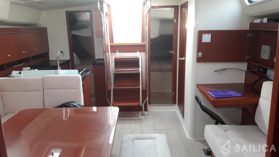 Hanse 455 - Yacht Charter Sailica