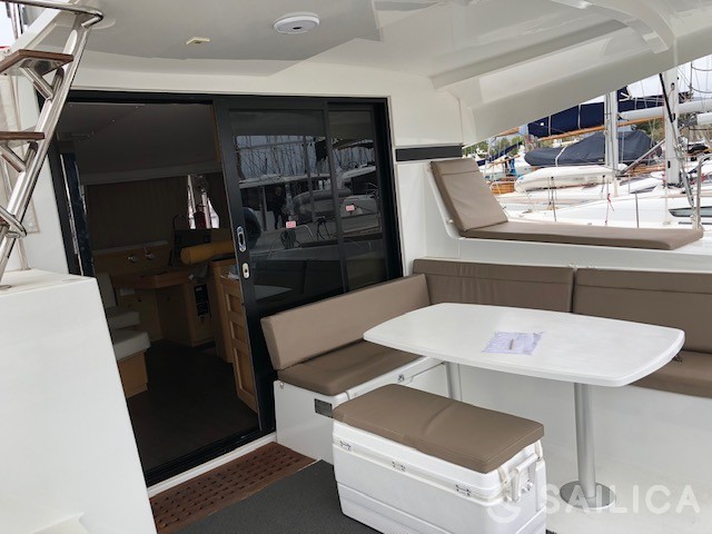 Lagoon 42 - Yacht Charter Sailica