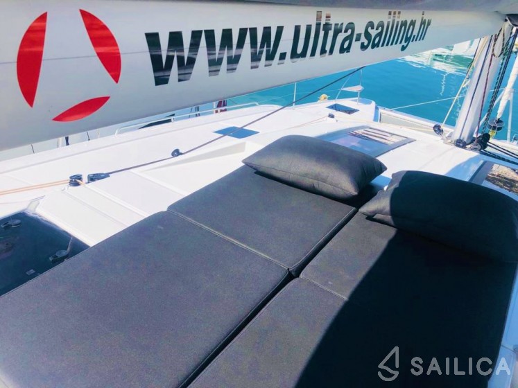 Elba 45 - Yacht Charter Sailica