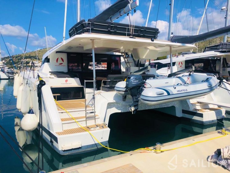 Elba 45 - Yacht Charter Sailica
