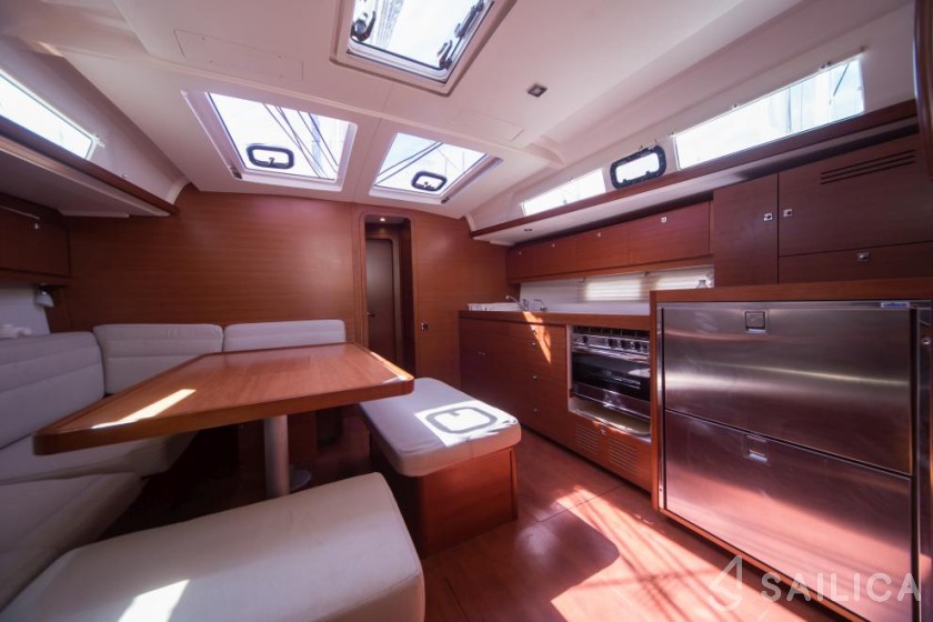 Dufour 460 GL - Yacht Charter Sailica
