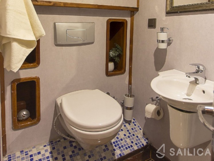 Gulet - Yacht Charter Sailica
