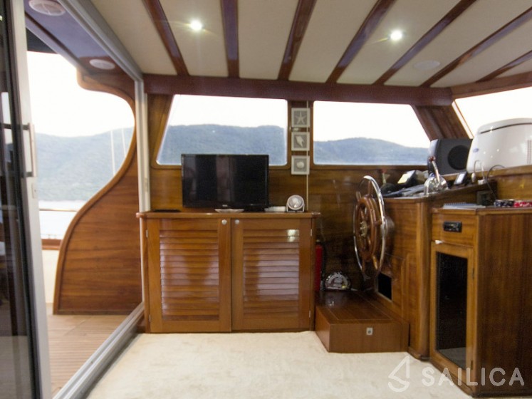 Gulet - Yacht Charter Sailica
