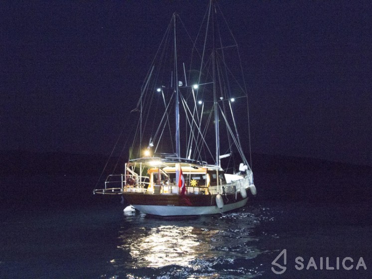 Gulet - Yacht Charter Sailica
