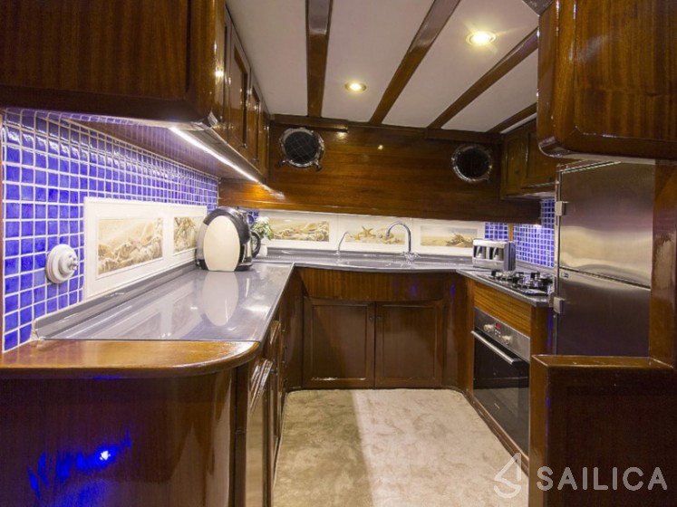 Gulet - Yacht Charter Sailica