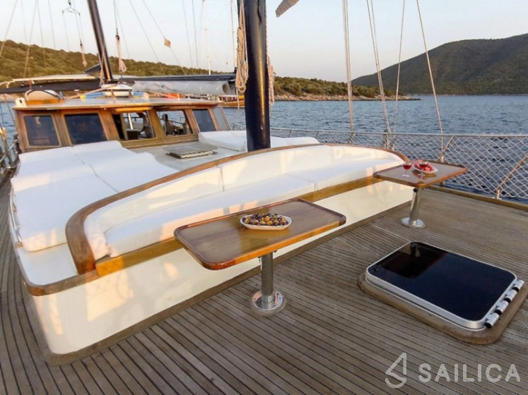 Gulet - Yacht Charter Sailica
