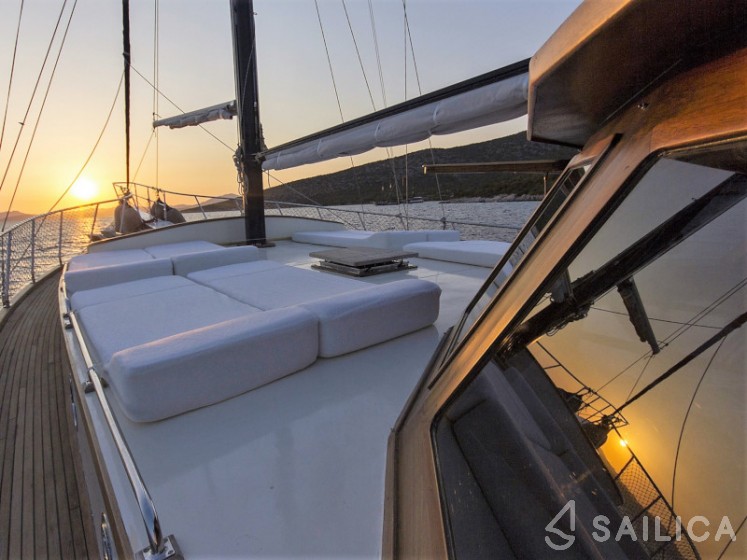 Gulet - Yacht Charter Sailica