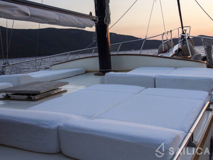 Gulet - Yacht Charter Sailica
