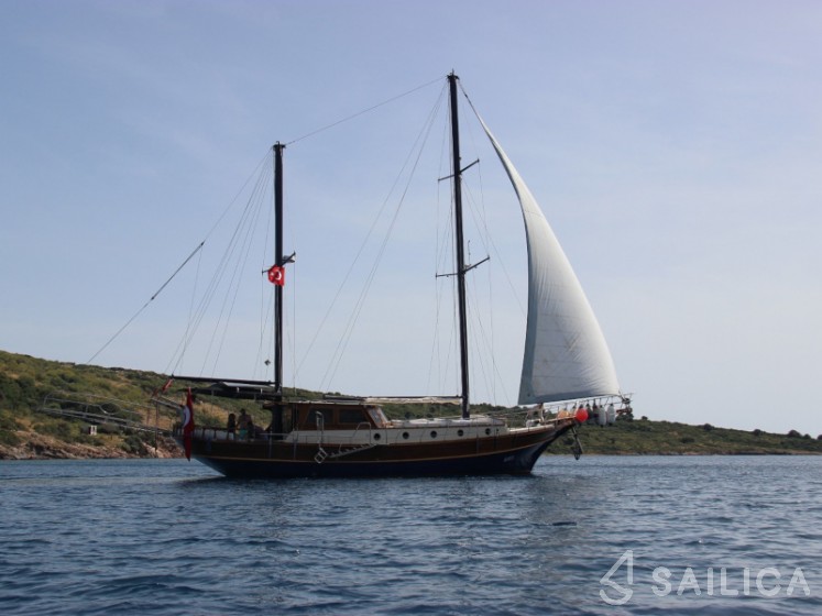 Gulet - Yacht Charter Sailica