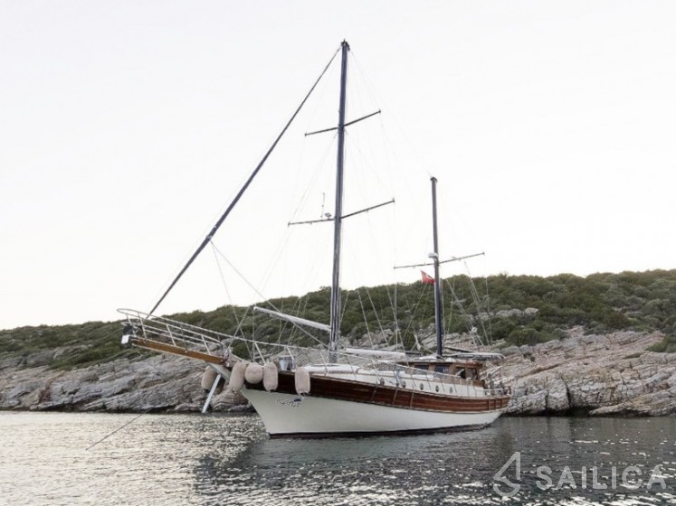 Gulet - Yacht Charter Sailica