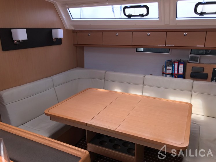Bavaria Cruiser 46 - Yacht Charter Sailica