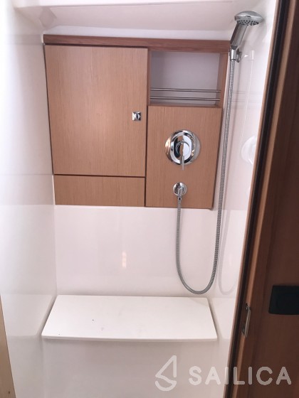 Bavaria Cruiser 46 - Yacht Charter Sailica