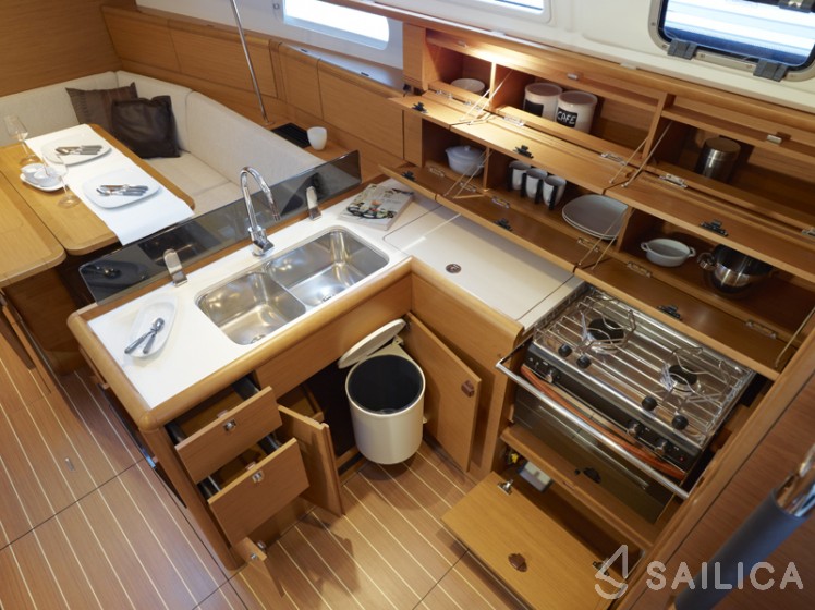 Sun Odyssey 379 - Yacht Charter Sailica