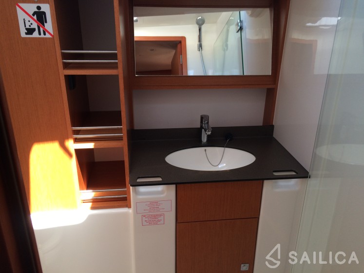 Bavaria 51 Cruiser - Yacht Charter Sailica