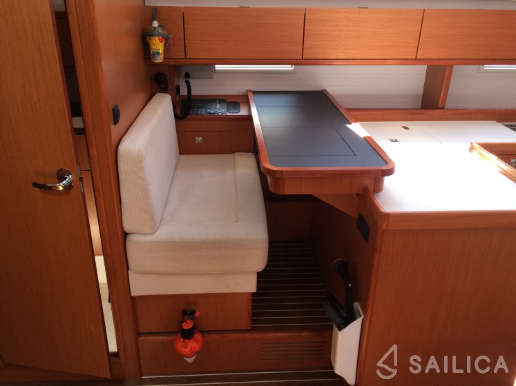 Bavaria 51 Cruiser - Yacht Charter Sailica