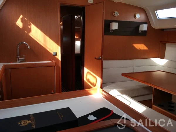 Bavaria 51 Cruiser - Yacht Charter Sailica