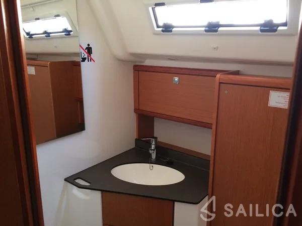 Bavaria 51 Cruiser - Yacht Charter Sailica