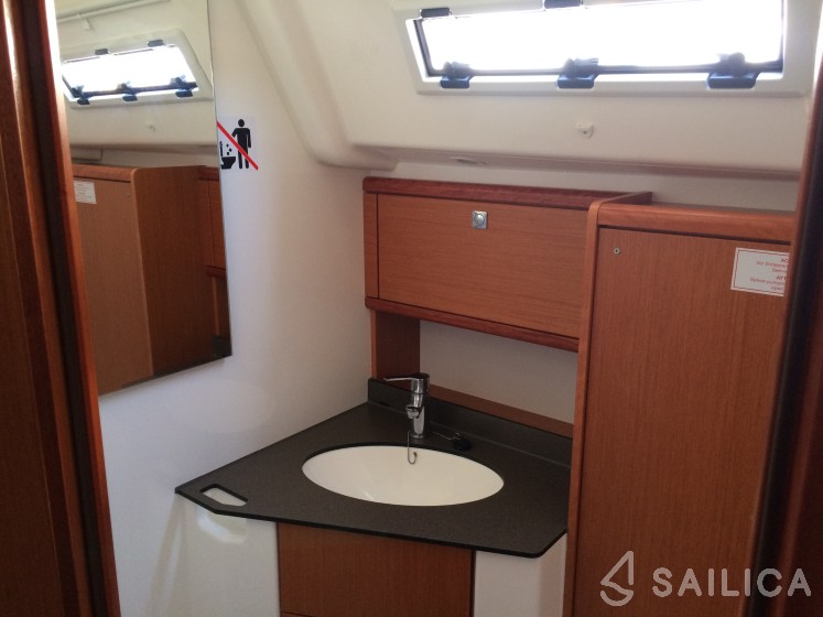 Bavaria 51 Cruiser - Yacht Charter Sailica