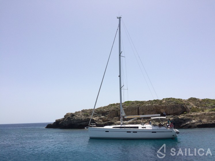 Bavaria 46 Cruiser - Yacht Charter Sailica
