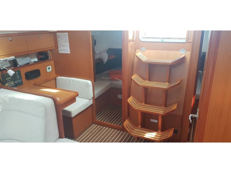 Bavaria 41 Cruiser - Yacht Charter Sailica