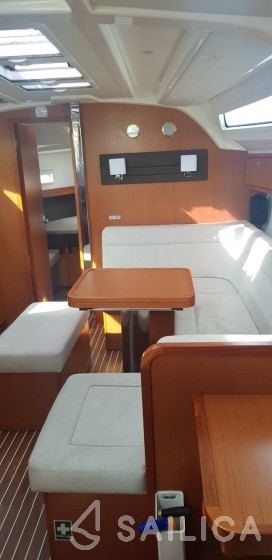 Bavaria 41 Cruiser - Yacht Charter Sailica