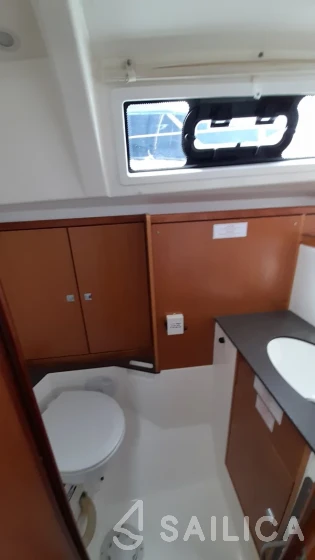 Bavaria 41 Cruiser - Yacht Charter Sailica