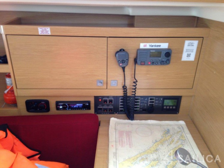 Elan 350 - Yacht Charter Sailica