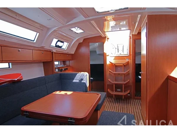 Bavaria 41 Cruiser - Yacht Charter Sailica