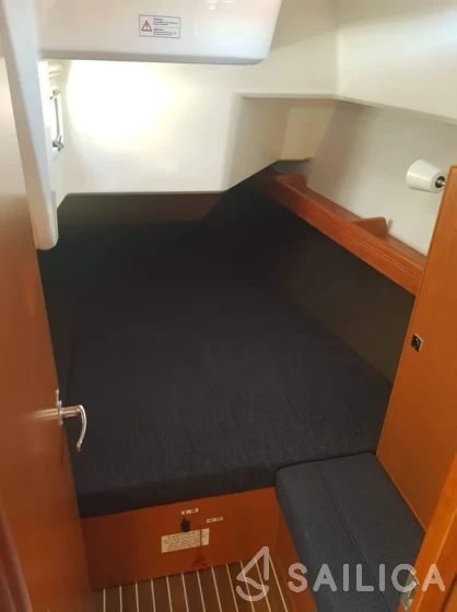 Bavaria 37 Cruiser - Yacht Charter Sailica