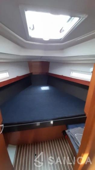 Bavaria 37 Cruiser - Yacht Charter Sailica
